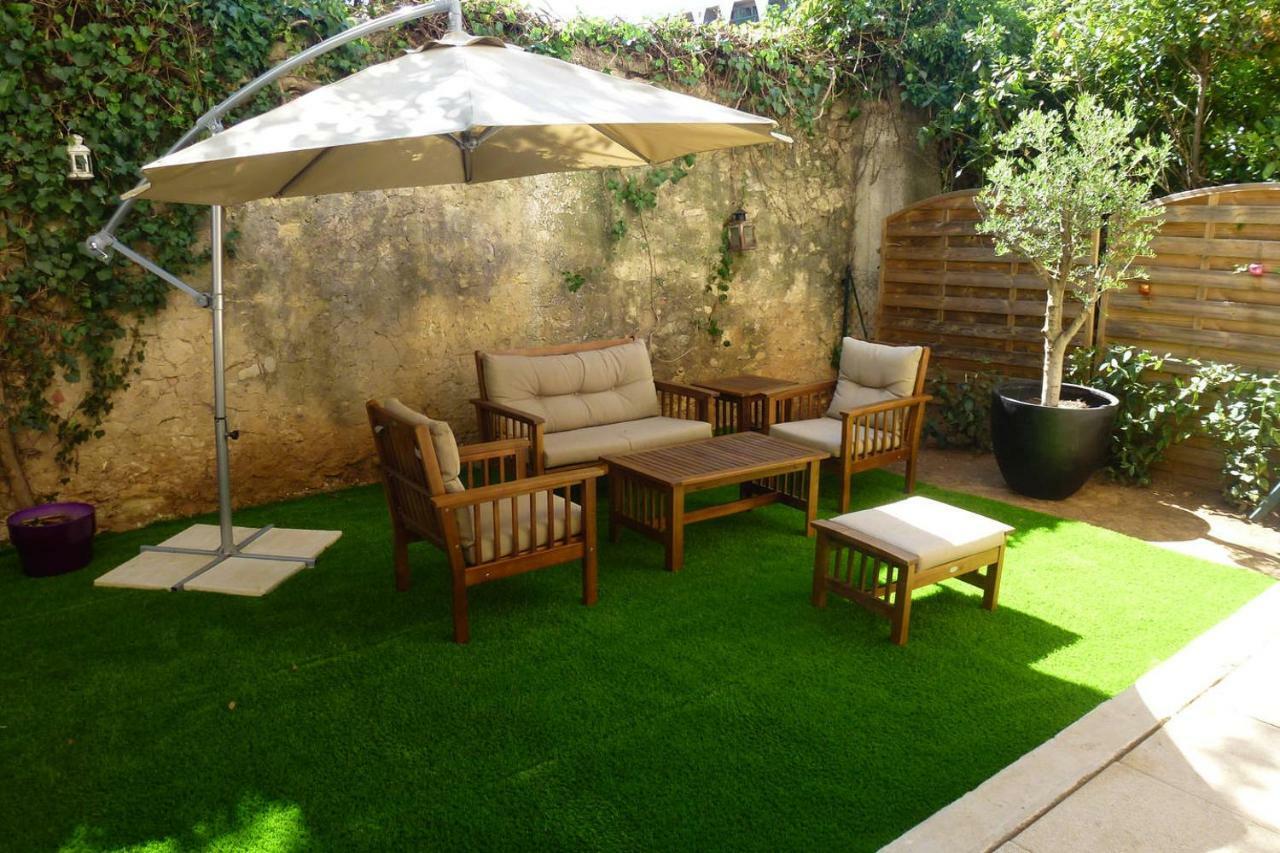 2 Pieces Avec Jardin Beaux Arts