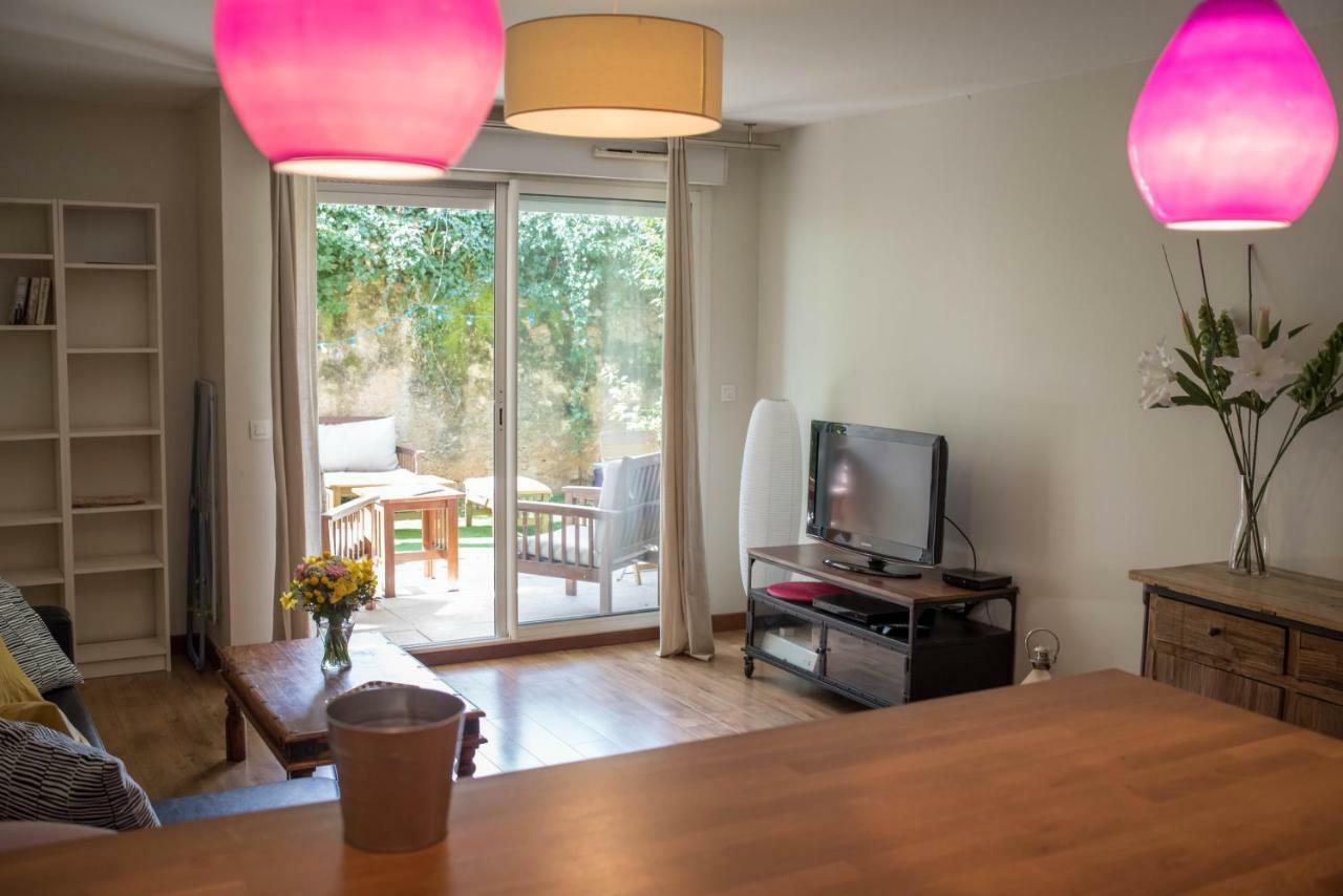 2 Pieces Avec Jardin Beaux Arts Apartment